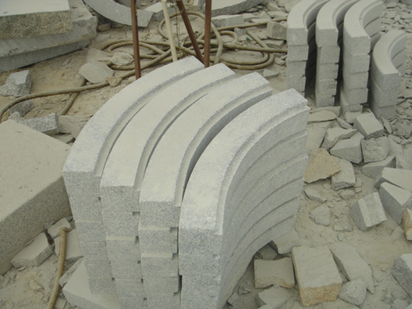 China Cheap Grey G341 Granite Kerbstone